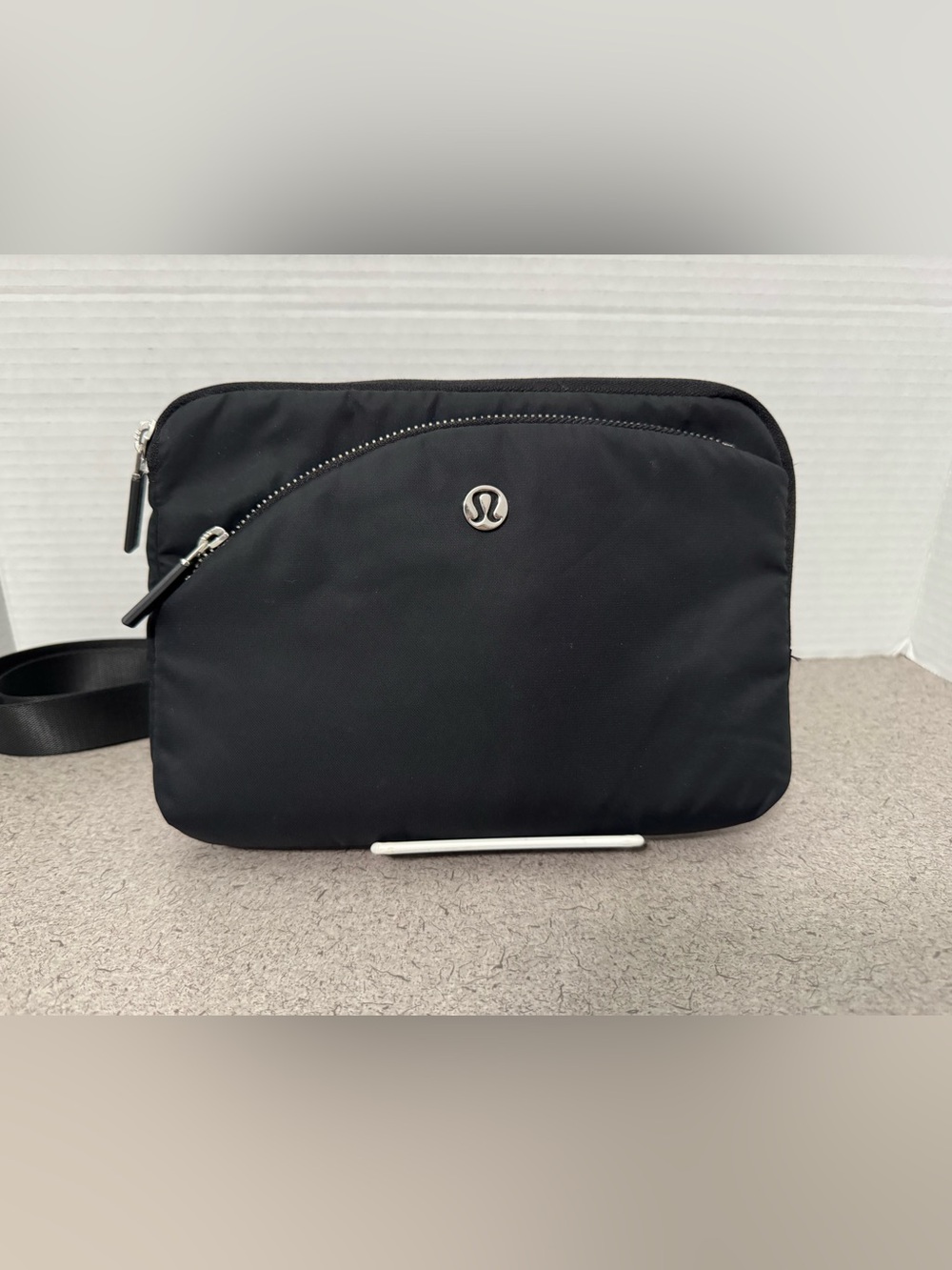 Black Lululemon City Adventurer Crossbody Bag